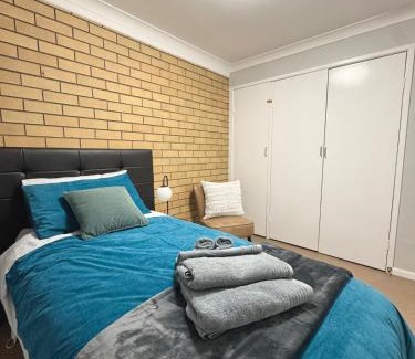 Stanthorpe House | Nestled next door