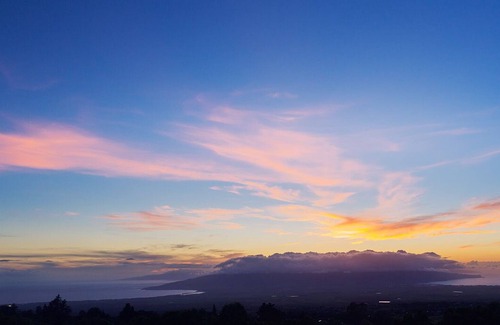 Kula House | Nestled on the Slopes of Haleakala with a View from Coast to Coast - Permitted
