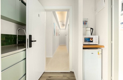 Netanya Apartment | Netanya Beach & Pool Elegant Stay