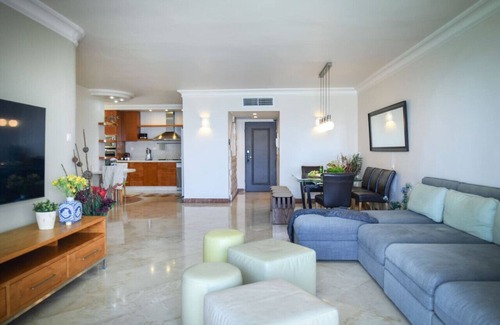 Netanya Apartment | Netanya Panoramic Sea-View 4BR Apt