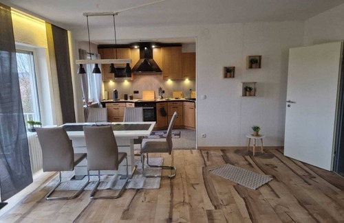 Neunkirchen Apartment | Neu 4 Zi. Küche Bad Ruhige Lage Nähe Zentrum Neunkirchen