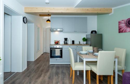 Toppenstedt Apartment | NEU! Appartement Zur Heideblüte