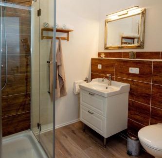 Toppenstedt Apartment | NEU! Appartement Zur Heideblüte