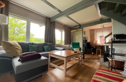 Reimboldshausen House | NEU! Ferienhaus Haus LoLa