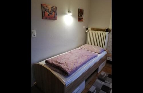 Alheim Apartment | NEU! Ferienwohnung Alheimerblick