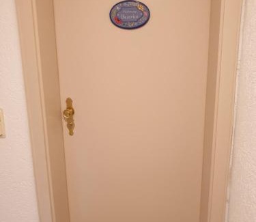 Hallenberg Apartment | Neu Gemütliche Ferienhaus mit 3 Ferienwohnungen "Max " , " Leonore " und "Beatrice"