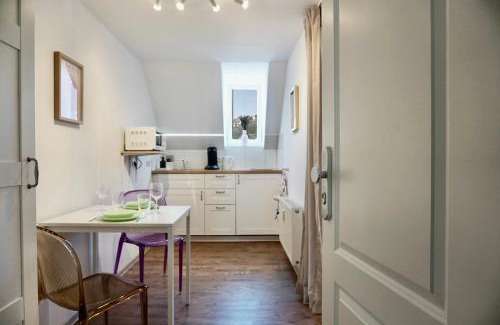 Ehrenbreitstein Apartment | NEU stylisches Apartment für 2 Personen in historischem Fachwerkhaus 4 Etage mit Blick auf Stadt & Festung