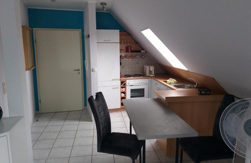 Niederdorfelden Apartment | Neue Möblierte Wohnung mit Separatem Eingang, Nahe zum Bahnhof Nach Frankfurt