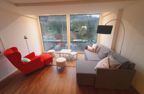 Ebikon Apartment | Neue Wohnung an Stadtrand mit Parkplatz