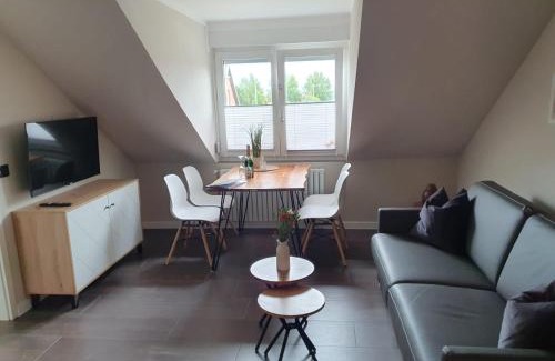 Schwerin Apartment | Neumühler Hof- Gemütliche Wohnung "Lenia" Parkplätze und Kongresshalle in der Nähe