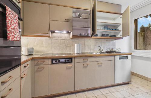 District 8 Apartment | Neumünsterstrasse 26