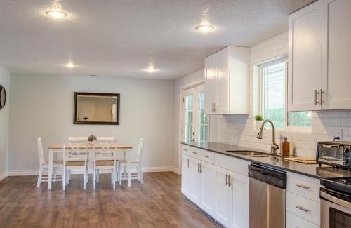 Cedar City Apartment | Never Stop Exploring- 3 bedroom 2 bath home of duplex, close to Zion, Bryce, and Brianhead