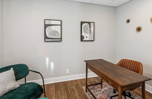 Ames Apartment | NEW! 1.5 blocks to ISU! 2 Bed with Office, Parking