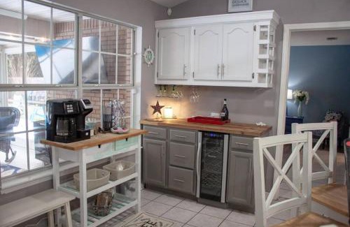 Navarre House | ~NEW~1 mins to Bay~8 Mins to Beach~Private Pool~Super relaxing beach theme