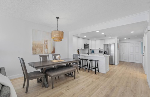 Pensacola Beach Condo | NEW 15th Floor Gulf View - Balcony - Pool - Hot Tub