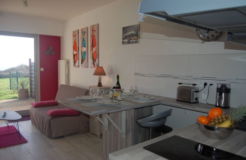 Saint-Pierre-Quiberon Apartment | New 180 ° panoramic sea view studio on Quiberon bay and beach access