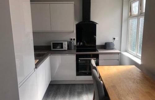 Southbourne Apartment | New 2 bedroom first floor apartment close to beach