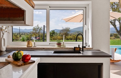 Citluk Villa | NEW 2-bedroom Villa Providenca with private pool