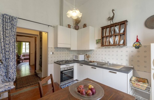 Londa Villa | NEW 2019! Luxury 3 bedroom apartment in ancestral villa close to Florence