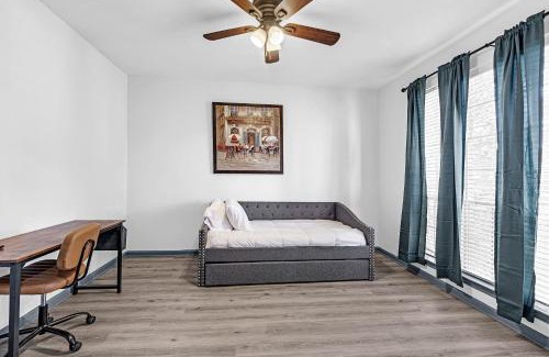 Barker Villa | New 2800sq ft 5BR/2.5 Ba. Hwy6/Copperfield/katy