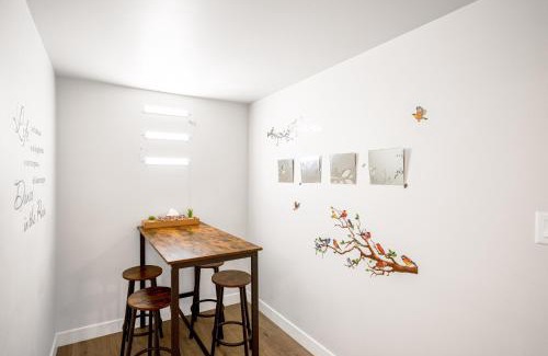 Willoughby Apartment | New 2BD Suite Near Events Center