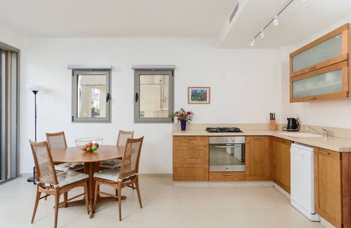 Tel Aviv City Center Apartment | NEW 2Bed/2Bath Center Rothschild