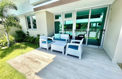 Isla Verde Apartment | NEW 3/2 GARDEN APT. FULL BACKUP GENERATOR, 2 POOLS, NEAR BEACH, GYM, 2 PARKINGS.