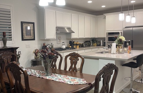 Peoria House | New 3-bdr, 3 bath home near Lake Pleasant and new Taiwan Semiconductor Company.