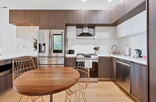 Chicago Apartment | NEW! 3 Bed 3 Bath Lakefront Oasis, Parking Included ~ by AllSet Turnover