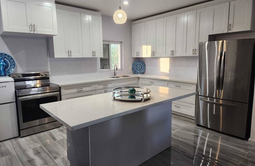 Black Point Villa | New 3-bed oceanview villa, Black Point, Exuma near Staniel, AC, Wifi boat access