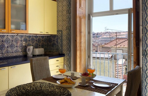 Santa Maria Maior Apartment | New 3 Bedroom Ap In Central Lisbon! FREE WIFI
