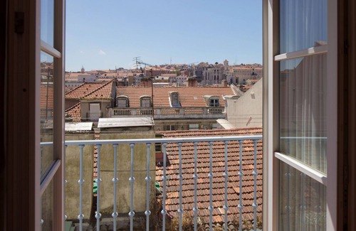 Santa Maria Maior Apartment | New 3 Bedroom Ap In Central Lisbon! FREE WIFI