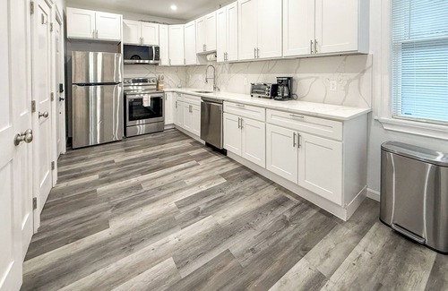 Columbus Park - Andrew Square House | New 3 beds in Southie! W/D in unit.