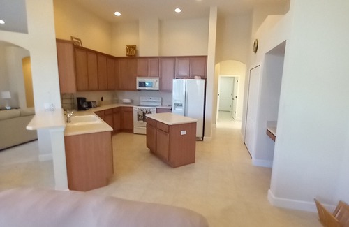 Plymouth House | New 3000 Square Feet Golf Executive Home, 20 min to Downtown Orlando!