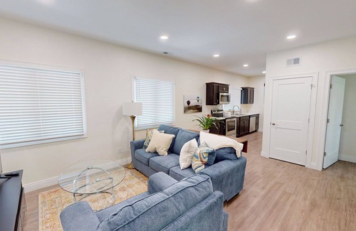 Bloomington Apartment | New! 3BR 2BA IU Campus Getaway for up to 6! Right by IU Athletics!