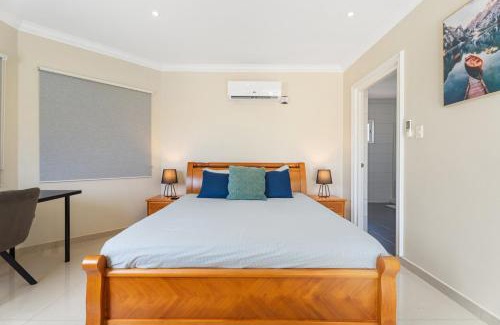 Boroncana House | NEW 3BR 2BA Private Villa with Spacious Garden
