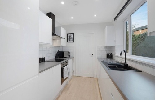 Sunderland House | New! 3BR in James St Free Wi-fi