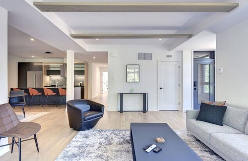 Mont-Tremblant Condo | New 3BR Lux Condo w/Mtn View Close to Everything - 101 Verbier