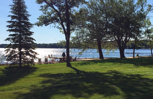 Alexandria House | NEW 4 Bedroom Lakefront Villa @ Lake Darling Resort