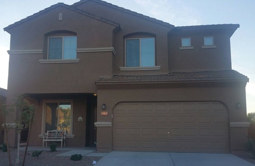 Phoenix House | NEW 5 bedroom, 3 bath Glendale - Peoria Area