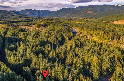 Enumclaw Cabin | NEW: Alpine Basecamp - Charming Cabin near Crystal Mountain, Mount Rainier
