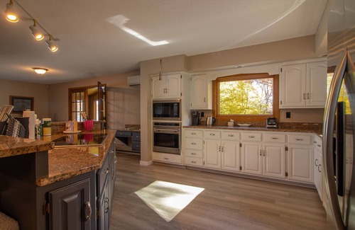 East Gull Lake Cabin | *NEW* Amazing Cabin on East Gull Lake