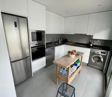 Sao Martinho do Porto Villa | New and modern 3 bedroom Villa with private heated pool near Nazaré
