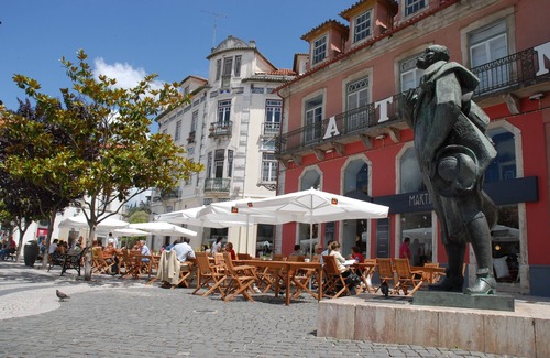 Leiria Apartment | New and Modern apartment 5 minutes from Leiria History Center