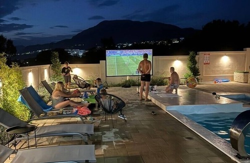 Utjeha Apartment | NEW! Apartment 6 with Pool in Bar, Montenegro