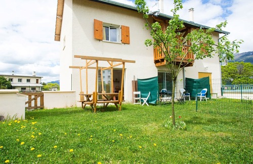 Savines-le-Lac Apartment | New apartment, close to the beach, forest and shops.