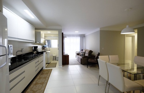 Ingleses Norte Apartment | New apartment in the North corner of the British with leisure area. Wifi, NetFlix and Split.