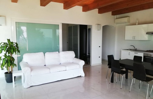 Osimo Apartment | NEW Apartment in Villa Country House