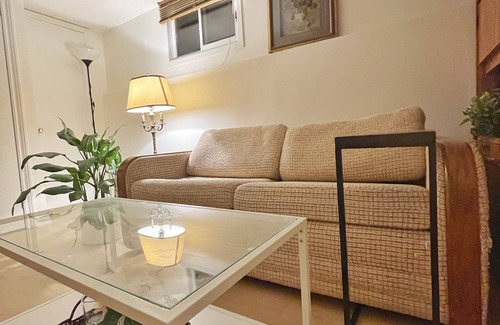 Mavis-Erindale Apartment | New apartment SUPER easy to airport, DT & anywhere