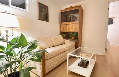 Mavis-Erindale Apartment | New apartment SUPER easy to airport, DT & anywhere